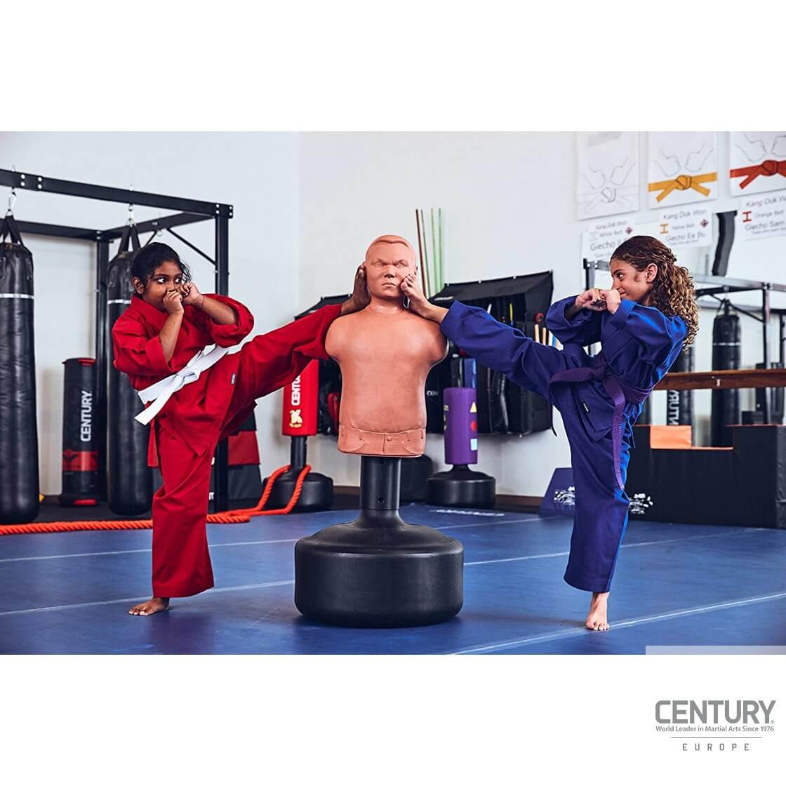 Bobby Bully Century, manichino per bambini da prendere a pugni 4 ciuccio-bobby-bullo
