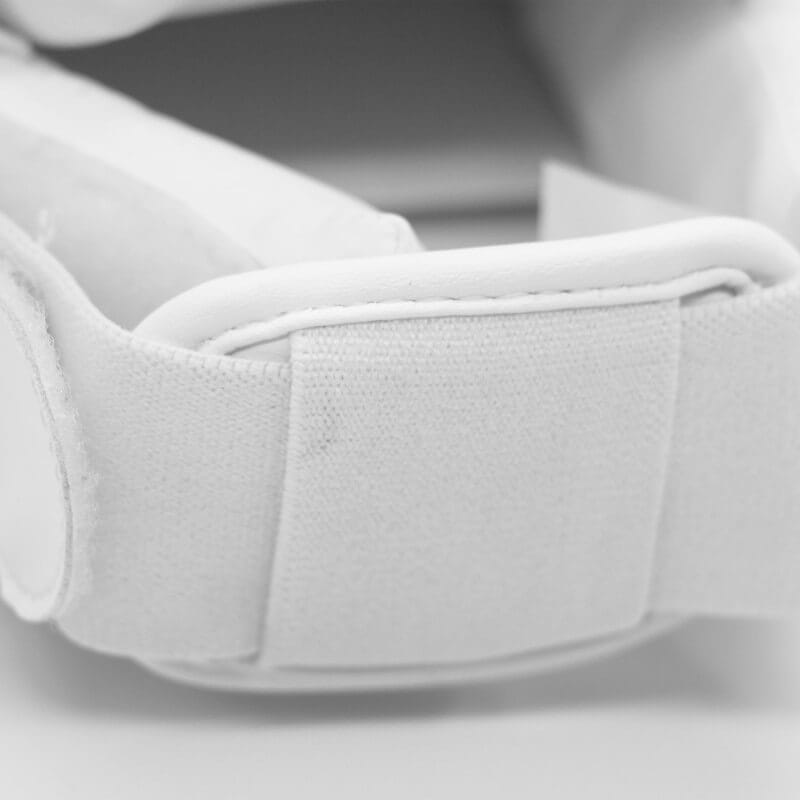 Protezioni per tibie e piedi da karate Adidas - bianco - WKF 6 Protezioni per tibie e piedi da karate Adidas - bianco - WKF - immagine 4
