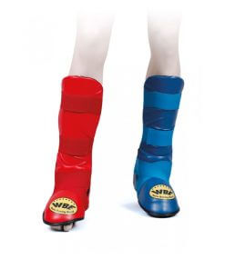 Protezioni per tibie e piedi Noris Karate Contact - blu o rosse