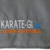 asciugamano in microfibra-120x70-grigio-karategi-dettaglio-ricamo